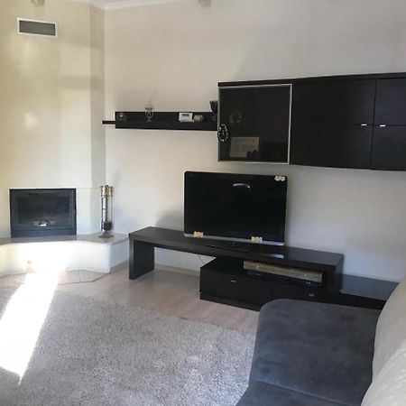 Apartment On Nebesnoi Sotni ชึโตเมอร์ ภายนอก รูปภาพ