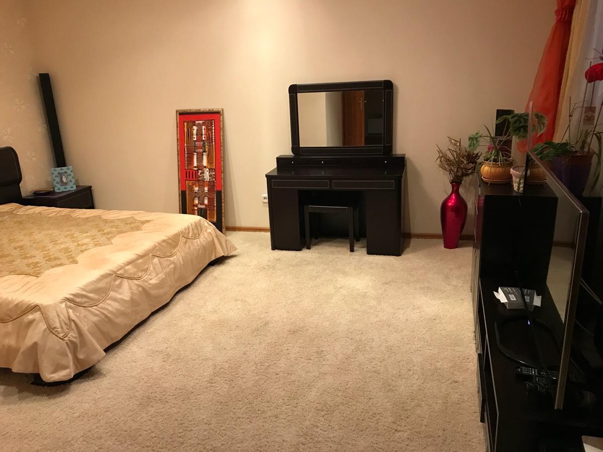 Apartment On Nebesnoi Sotni ชึโตเมอร์ ภายนอก รูปภาพ