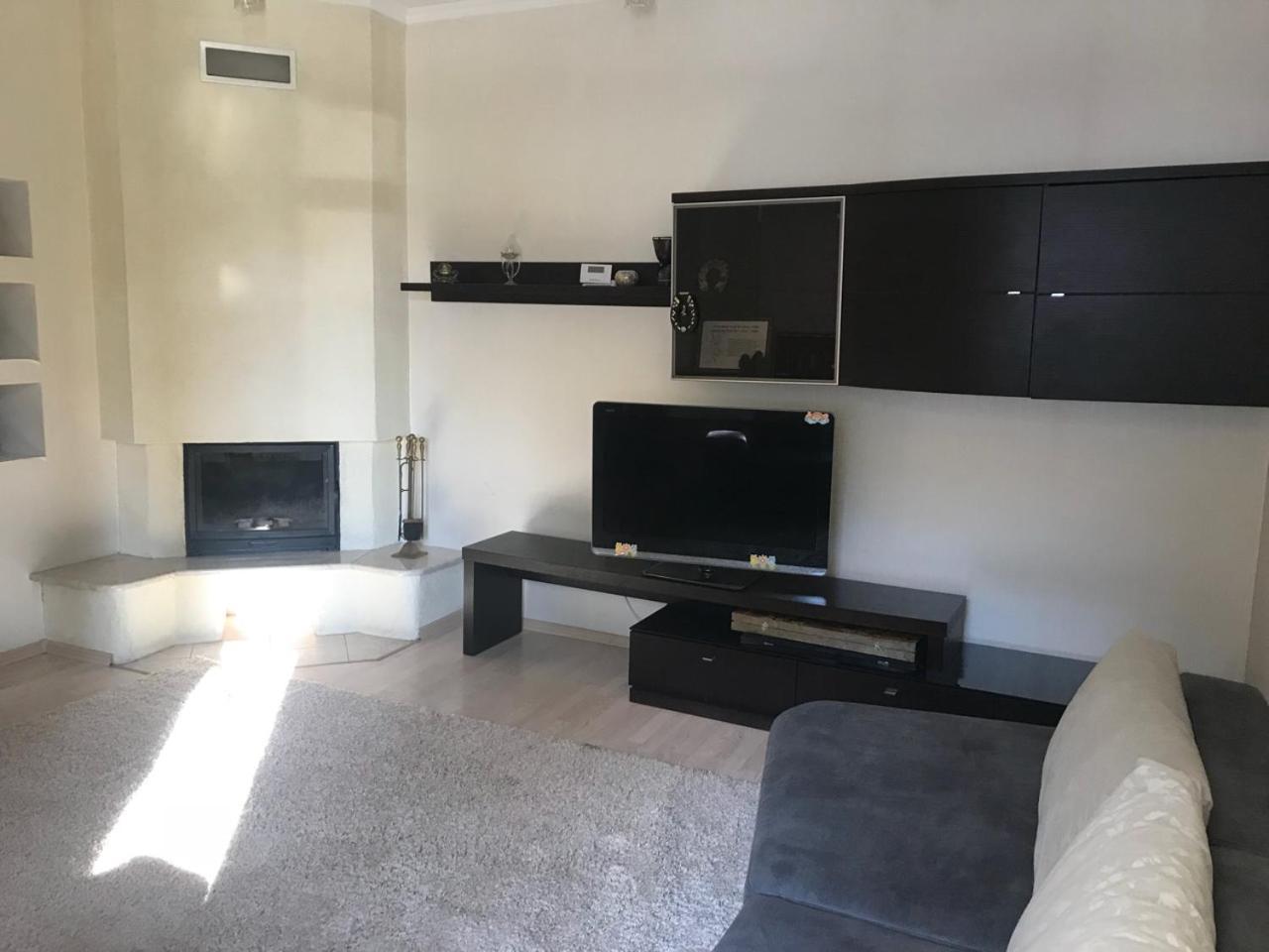 Apartment On Nebesnoi Sotni ชึโตเมอร์ ภายนอก รูปภาพ